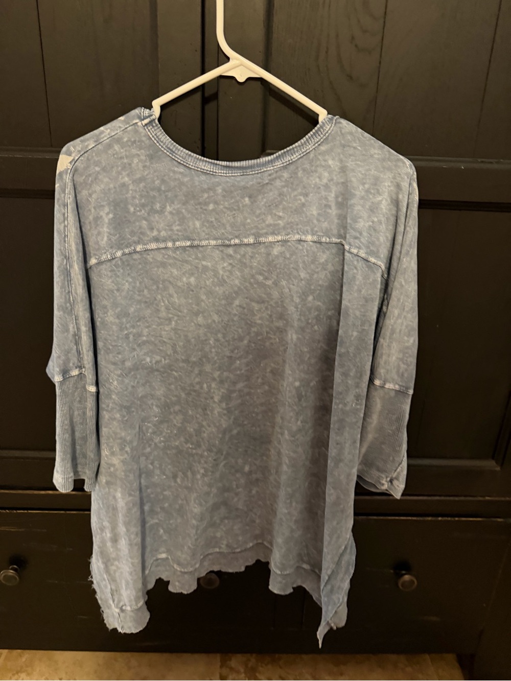 Blue Acid-Wash Abstract Print Women's Top - Picture 2 of 3